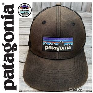 PATAGONIA VINTAGE LOOK SUN BLEACHED BLACK BASEBALL CAP WITH MESH BACK